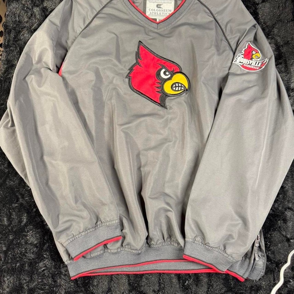 Colosseum University of Louisville gray windbreaker, size XL